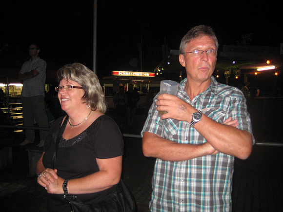 2010-11-09_16-01-35